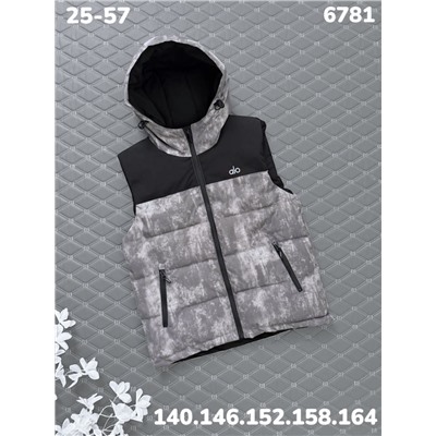 Жилет 6781 т.бежевый