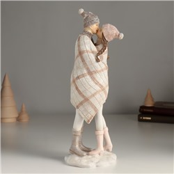 Фигура полистоун «Зимние объятия влюбленных», 9.5×8×27 см