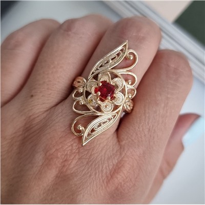 Кольцо уценка коллекция "Дубай", покрытие: позолота, вставка: красный камень, 3,5, р-р 18,5, арт. 217.061-18,5