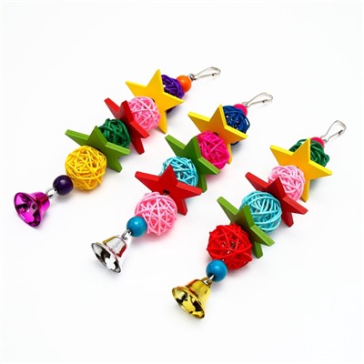 Игрушка для птиц, мячики такрау с колокольчиком и бусинам, микс цветов