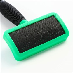 Пуходерка без капель, прорезиненная ручка, 10×16 см, зелёно-чёрная