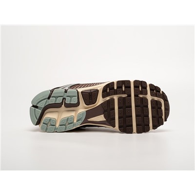 Кроссовки Nike Air Zoom Vomero 5