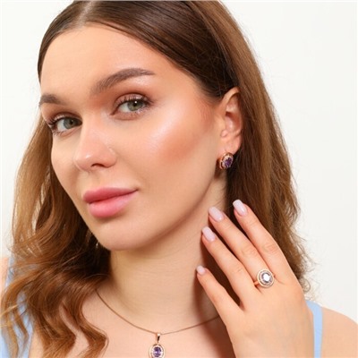 Комплект ювелирная бижутерия коллекция  "Дубай" серьги, кулон и кольцо 17 р, покрытие: позолота, вставка: фианиты, цвет: прозрачный и фиолетовый, арт.213.774-17