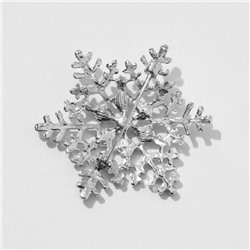 Брошь новогодняя «Снежинка» с сердцевиной, загадай желание, цвет белый в серебре