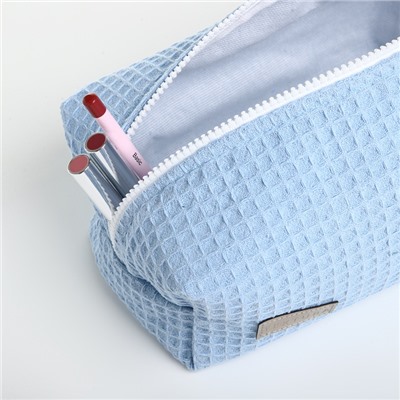 Косметичка женская на молнии TEXTURA, объёмная, большая, мягкая, голубая