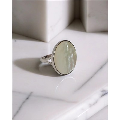 Кольцо с натуральным перламутром