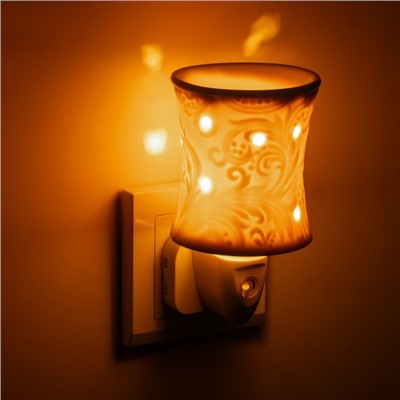 Ночник «Узор» белый 7.8×7.8×12 см