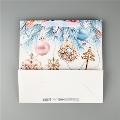 Пакет подарочный новогодний ламинированный квадратный «Волшебного Нового года», 30×30×12 см