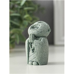 Подставка для благовоний палочек песчаник «Маленький монах Сян Дао», 3.5×3×5.5 см