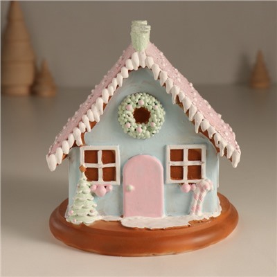 Фигурка светящаяся «Пряничный домик с ёлочкой», зефирный, 12.5×12.5×12.5 см