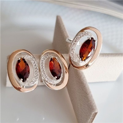 Комплект ювелирной бижутерии коллекция "Дубай",серьги и кольцо посеребрение с позолотой, вставка: камень красный, р-р 19, 09809, арт.216.377-19