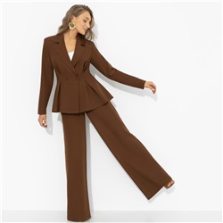 Брючный костюм для нужного впечатления, Стильный коллектив