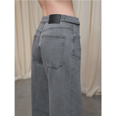 Актуальная коллекция CONTE CON-837 Джинсы wide leg серого цвета с декоративными патами