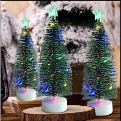 Елка настольная 25см желтое свечение