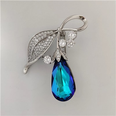 Брошь с кристаллами Swarovski