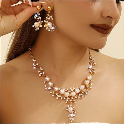 Комплект на гвоздиках арт. 22 7561 (id 289789)