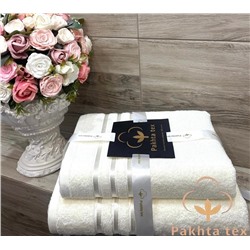 Комплект из двух полотенец.