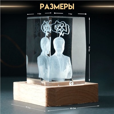 Фигурка светящаяся стекло «Прямоугольник. Мыслитель», подставка дерево, USB, 7×7×10