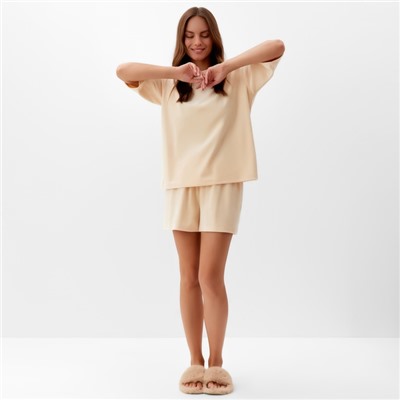 Пижама женская (футболка, шорты) KAFTAN Plushy, размер 48-50, молочная
