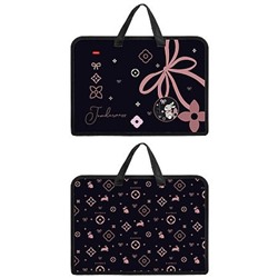 Папка для тетрадей пластиковая А4 на молнии с ручками 340х245х35 мм "Кокетка" (094462) 07104 Хатбер