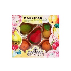 Конфеты подарочные новогодние «Миндальное лакомство» с корпусом из марципана, фрукты, 100 г