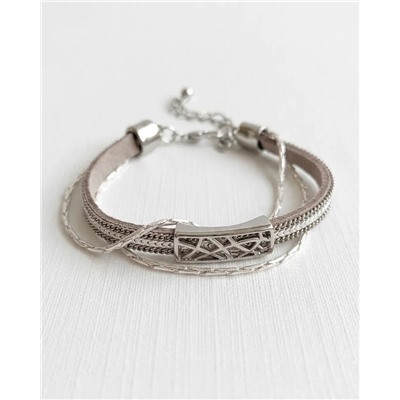 Браслет  с металлическими акцентами