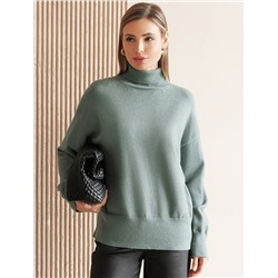 Свитер из пряжи с кашемиром