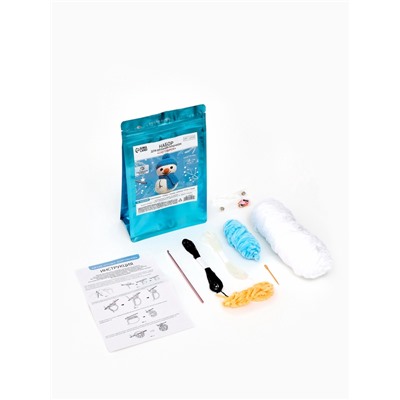 Набор для вязания игрушки «Снеговик в шапке», 18 см, амигуруми