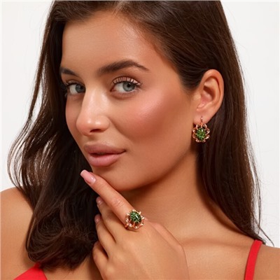 Комплект ювелирная бижутерия коллекция  "Дубай" серьги и кольцо 17 р, покрытие: позолота, вставка: искусственный камень с вкраплениями, цвет: зеленый, арт.313.123-17