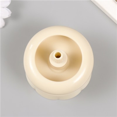 Спиннер для нанизывания бисера пластик 6.3×7 см + игла для бисера