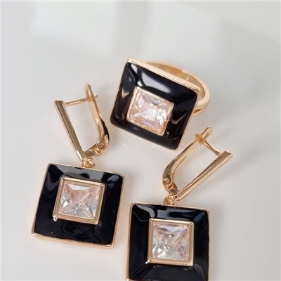 Комплект ювелирной бижутерии коллекция "Дубай" серьги и кольцо 19 р, покрытие позолота, вставка: цветная эмаль и крупный фианит, цвет: прозрачный и черный, арт.215.339-19