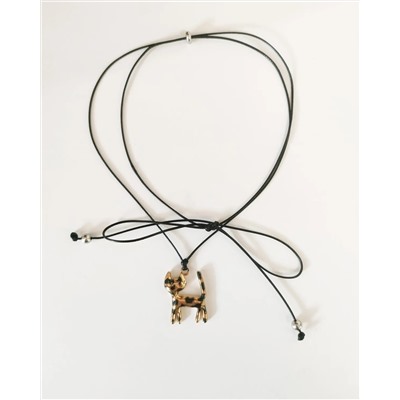 Кулон на шнурке