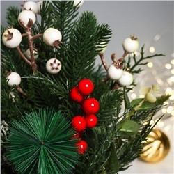 Новогодняя композиция на стол «Зимнее волшебство. Лесной фестиваль», веточки ягод, 30 см