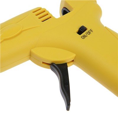 УЦЕНКА Клеевой пистолет ТУНДРА, 12 Вт, аккумулятор 2000 мА, microUSB, 7 мм