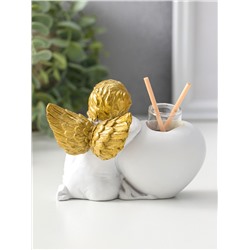 Аромадиффузор для эфирных масел с палочками «Ангел с сердцем», полистоун белый с золотом, 5.3×12×9 см