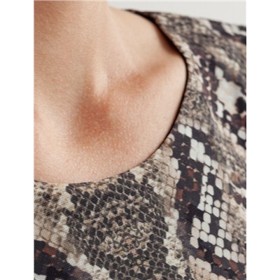 Платье из сетки с подкладкой