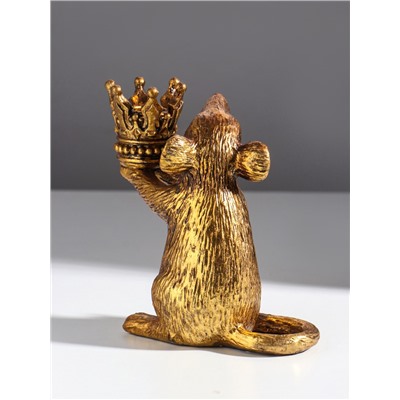 Подсвечник на 1 свечу «Мышка с короной в руках», полистоун, золото, 15.5×8×15.5 см