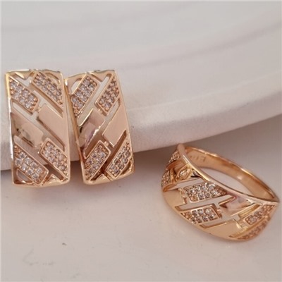 Комплект ювелирной бижутерии коллекция "Дубай" серьги и кольцо 18 р, покрытие позолота, вставка: фианиты, цвет: прозрачный, арт.314.834-18