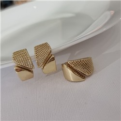 Комплект ювелирной бижутерии Итальянское золото (покрытие желтое 14к), серьги и кольцо 18/19 р, арт.217.516-18/19