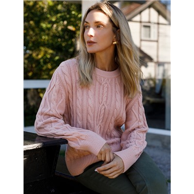 Свитер фактурной вязки с узором косы