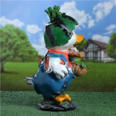 Садовая фигура из полистоуна «Утёнок с арбузом», 25×28×55 см