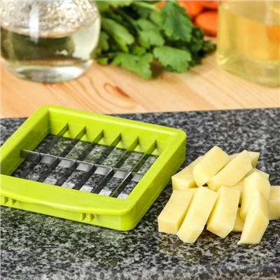 Овощерезка - шинковка со сменными насадками и контейнером Доляна Fresh Cook,, 6 насадок, 14×12.5×38.1 см, белая, зелёная