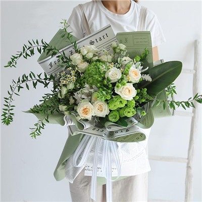 Плёнка матовая двухсторонняя «Газета на белом» персиковый, 0.58×10 м