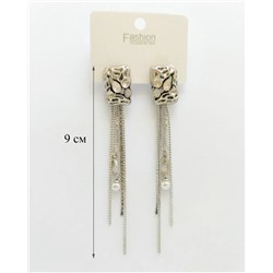 Стильные серьги