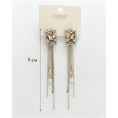 Стильные серьги