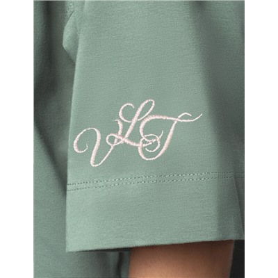 Платье из премиального хлопка с вышивкой на рукаве