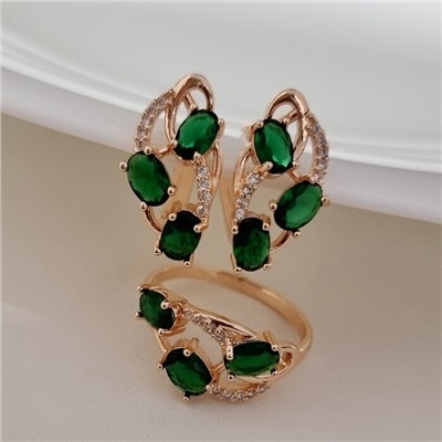 Комплект ювелирной бижутерии коллекция "Дубай" серьги и кольцо 17 р, покрытие позолота, вставка: фианиты, цвет: зеленый, арт.215.517-17