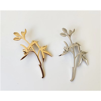 Брошь из стали