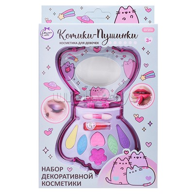 Косметика для девочек. Тени, помада, аппликатор