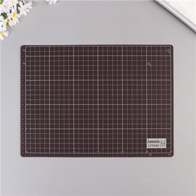 Резиновый мат двухсторонний для творчества А4, белый с чёрным, 22×30×0.3 см